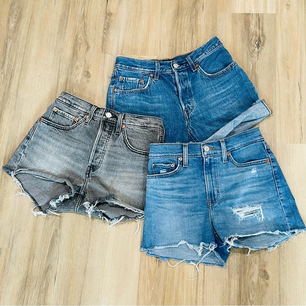 LEVI’S denim shorts distressed. 3 pairs size 26